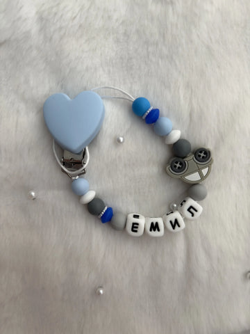 Клипс за биберон със сива количка