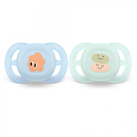 Комплект от 2 бр. ортодонтични залъгалки за новородени Philips AVENT SCF075/04 Ultra Start 0-2м, в синьо и зелено със забавен декор, в кутия за стерилизиране